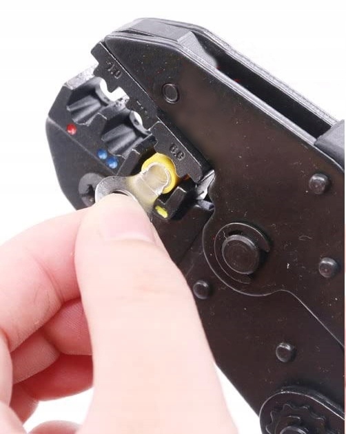 ZACISKARKA PRASKA DO KONEKTORÓW IZOLOWANYCH KABLI