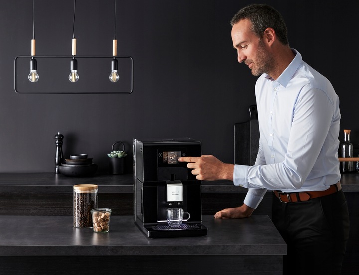 Ekspres ciśnieniowy do kawy KRUPS Intuition Preference EA8738 15 bar