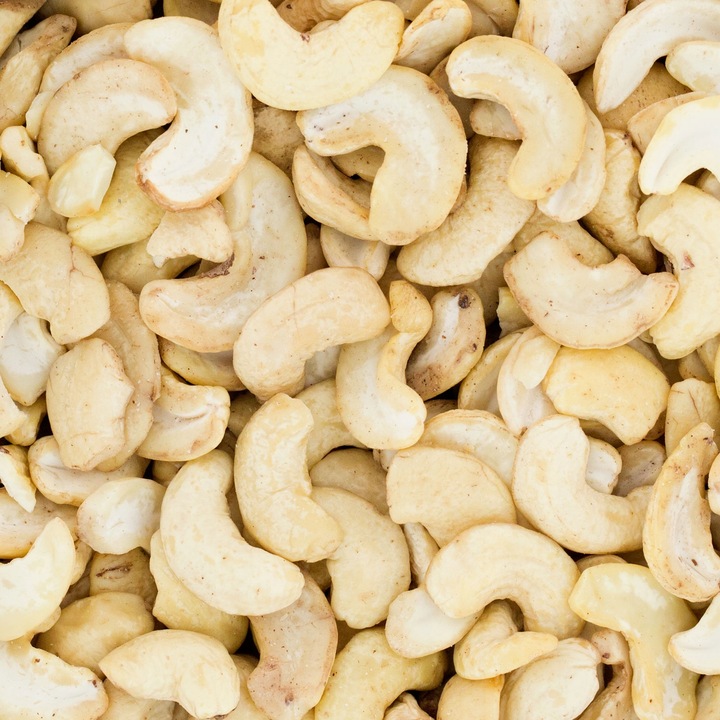 ORZECHY NERKOWCA 500g Połówki nerkowce naturalne