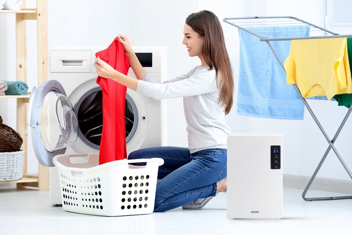 DUŻY OSUSZACZ POWIETRZA POCHŁANIACZ WILGOCI OCZYSZCZACZ UV EBERG 2200ml 65W