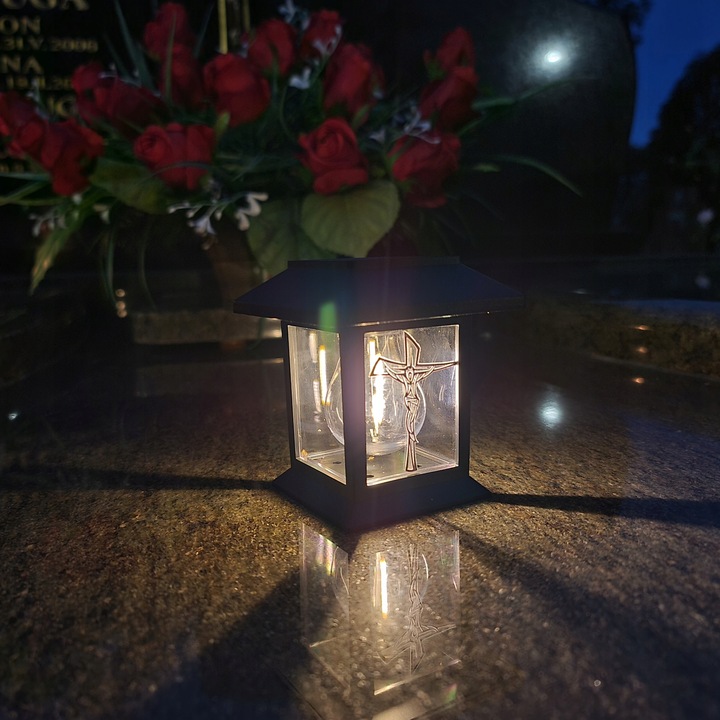 ZNICZ na Grób LED LAMPION Solarny na Cmentarz STATUETKA z KRZYŻEM Nowość