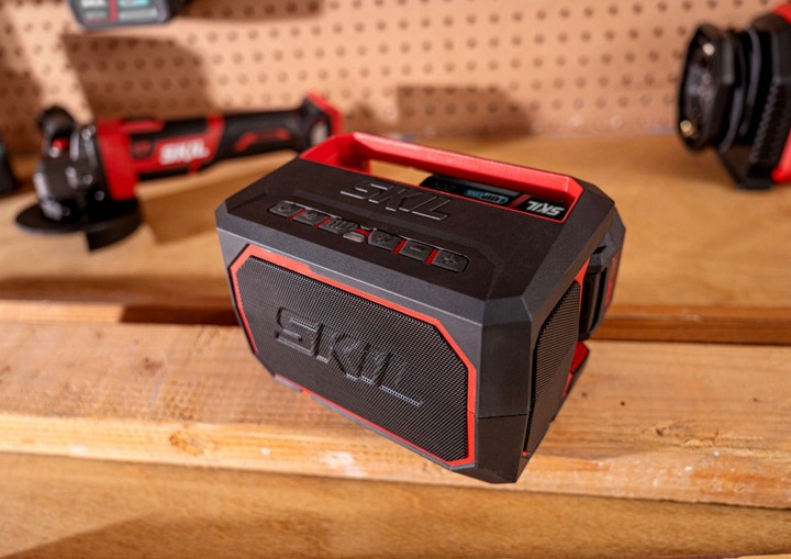 GŁOŚNIK BLUETOOTH POWERBANK ŁADOWARKA USB 20V 3151 SKIL