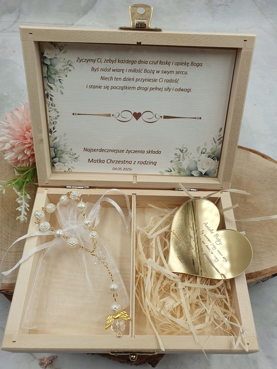 Pamiątka Komunii Świętej-PREZENT, pudełko. Różaniec i serduszko komplet