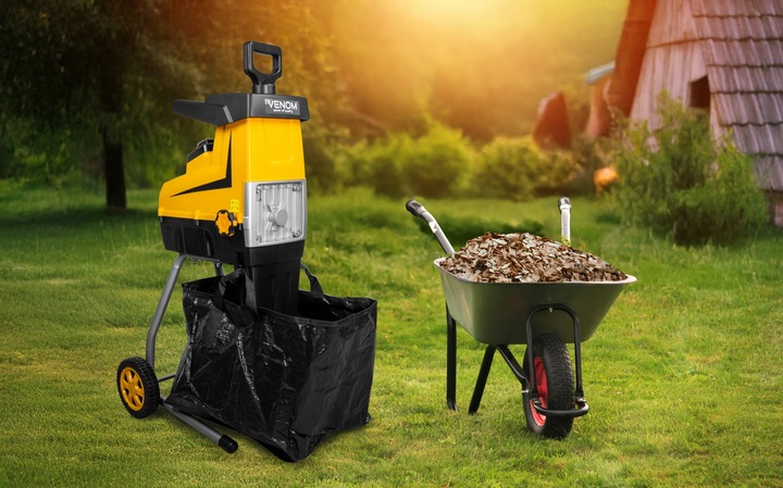 ELEKTRYCZNY ROZDRABNIACZ VENOM RĘBAK DO GAŁĘZI PRO MOCNY SILNIK 2X