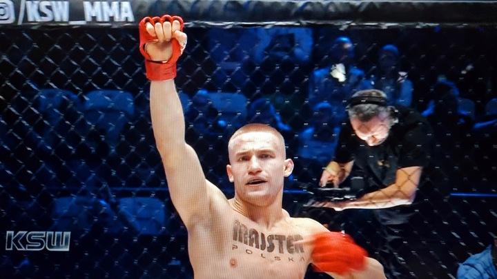 SZLIFIERKA ŻYRAFA DO GIPSU GŁADZI TYNKÓW TYNKU LED zest.MAX PAPIERY