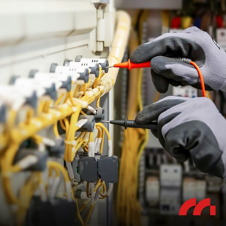 Multimetr Cyfrowy Miernik Prądu Elektryczny Tester LCD Zestaw Przewody