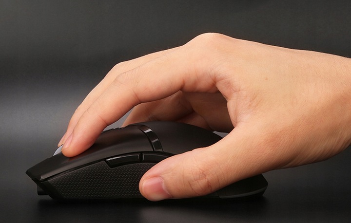 Mysz Myszka dla Graczy Gamingowa LED 400-7200 DPI