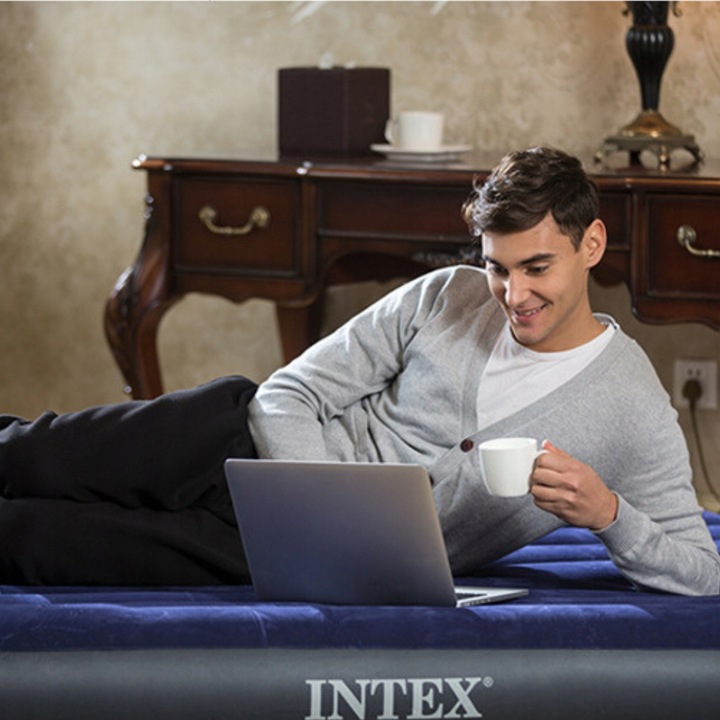 MATERAC DMUCHANY ŁÓŻKO DMUCHANE z pompką WELUROWY DWUOSOBOWY 137x191cm