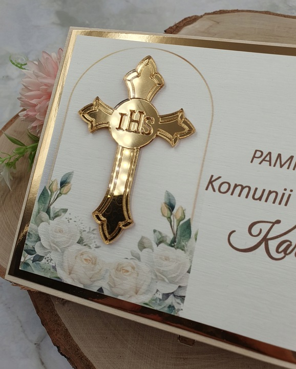 Pamiątka Komunii Świętej-PREZENT, pudełko. Różaniec i serduszko komplet