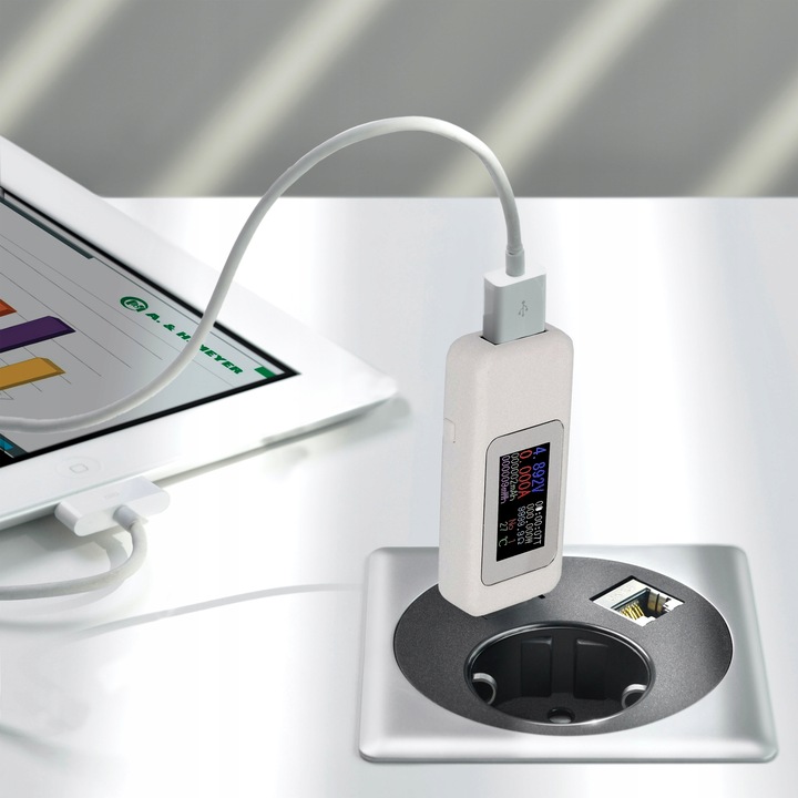 WOLTOMIERZ CYFROWY USB MIERNIK TESTER NAPIĘCIA AMPEROMIERZ WATOMIERZ LCD