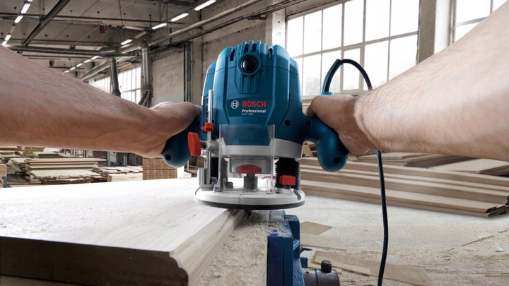 FREZARKA GÓRNOWRZECIONOWA 1300W GOF 130 BOSCH