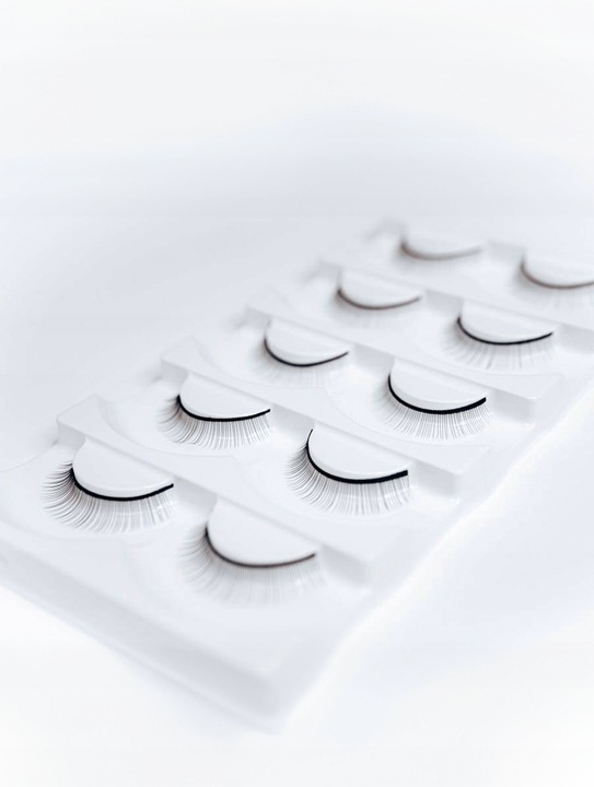 GŁÓWKA GŁOWA TRENINGOWA DO NAUKI PRZEDŁUŻANIA RZĘS SILIKONOWA + RZĘSY