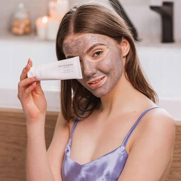 PEELING DO TWARZY drobnoziarnisty DETOKSYKUJĄCY ZŁUSZCZAJĄCY biała glinka