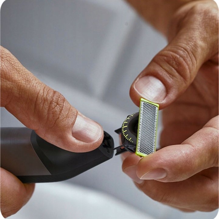 MASZYNKA DO GOLENIA PHILIPS ONEBLADE PRO 360 TRYMER GOLARKA