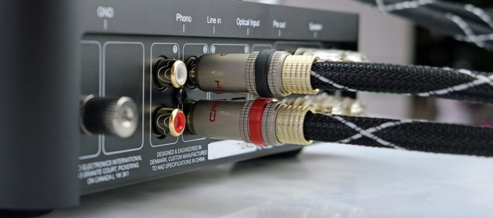 Kabel przewód cinch 2RCA-2RCA CROSS-TECH OFC 1m