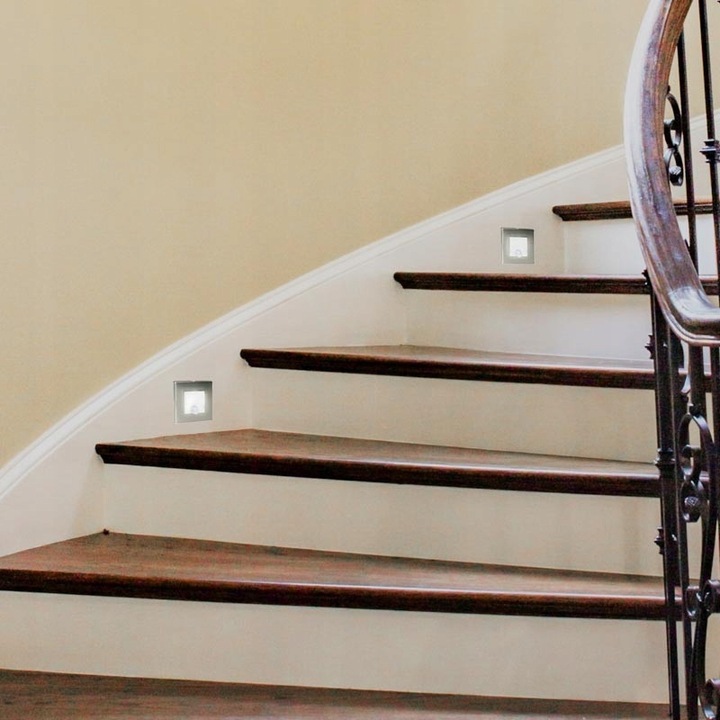 Lampka schodowa LED z czujnikiem ruchu 230V