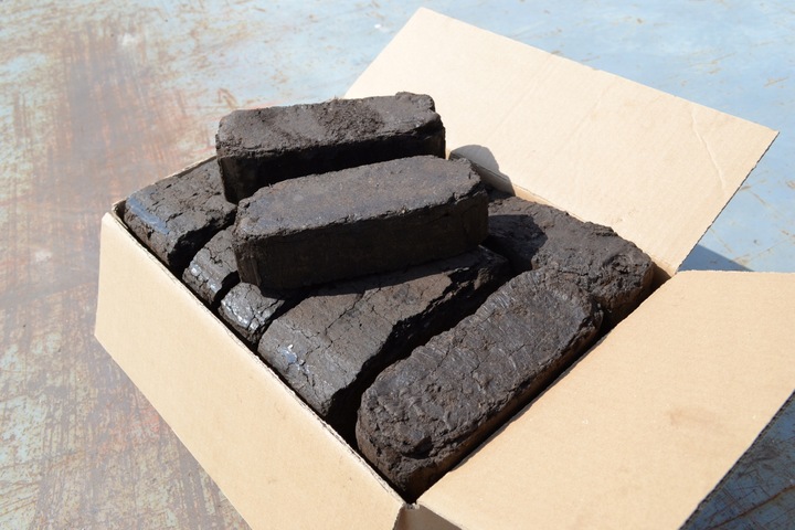 Brykiet torfowy w kartonie 20kg TANI OPAŁ