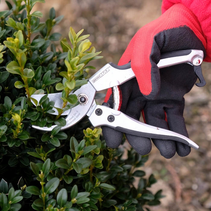 SEKATOR RĘCZNY PROFESJONALNY OGRODNICZY DO GAŁĘZI ROŚLIN gMAX 474A