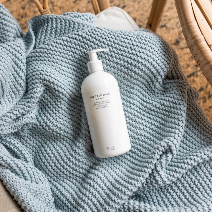 MLECZKO do ciała BALSAM z olejkiem jojoba NUTRIDOME intensywne NAWILŻENIE