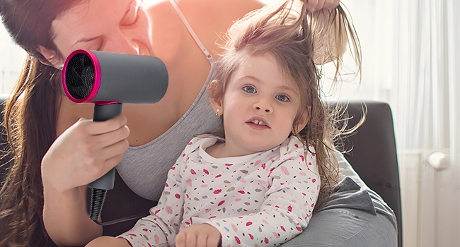 Suszarka do włosów 2200W Z JONIZACJĄ Zimny nawiew + Koncentrator