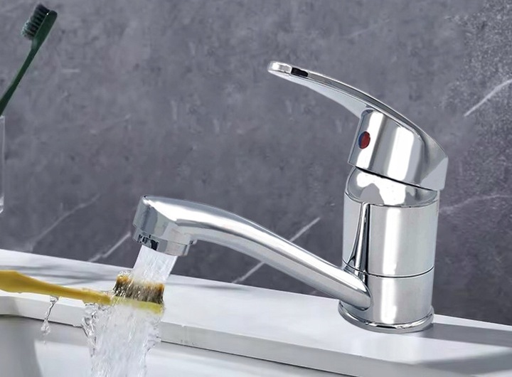 Bateria umywalkowa stojąca z ruchomą wylewką chrom obrotowa łaznienkowa