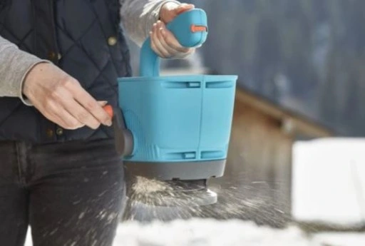 Siewnik ręczny rozsiewacz nawozów trawy M GARDENA 0431