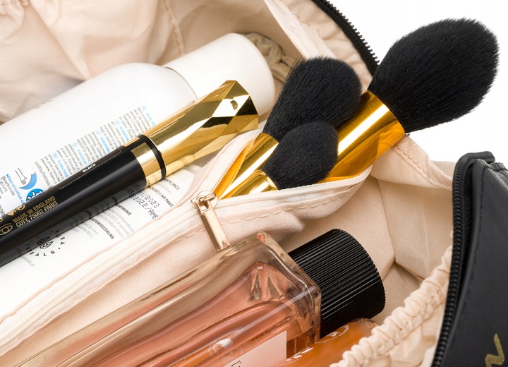 Kosmetyczka męska czarna podróżna turystyczna saszetka organizer