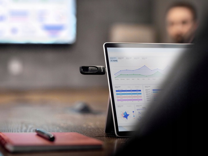 Pendrive SanDisk Ultra Slider 64 GB USB 3.1 typ C czarny