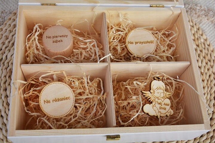 PUDEŁKO WSPOMNIEŃ PREZENT CHRZEST ROCZEK METRYCZKA