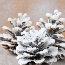 SZTUCZNY ŚNIEG W SPRAYU SPRAY WYDAJNY DO ZDOBIEŃ REALISTYCZNY BUTELKA 300ml