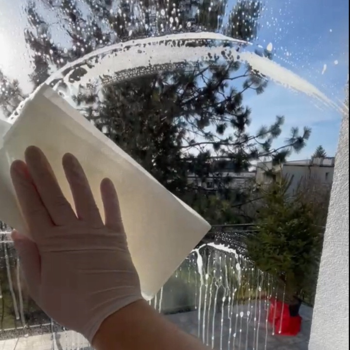 D-LUX - Powierzchnie szklane i szyby 1000 ml. Płyn Do szyb, luster i szkła