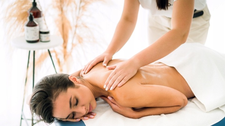 OLEJEK DO MASAŻU VCEE NATURALNY ROSE&LAVENDER 200 ML PRO