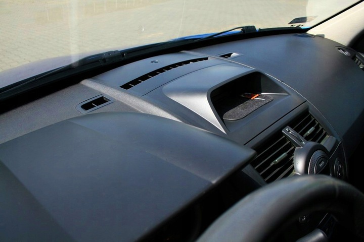 PLAK 2R do konserwacji plastikow wew. samochodu 750ml atomizer z woskiem ca