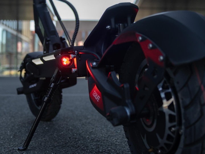 HULAJNOGA ELEKTRYCZNA TECHLIFE Q3 Z KONTROLĄ RODZIELSKĄ 1365W kukirin