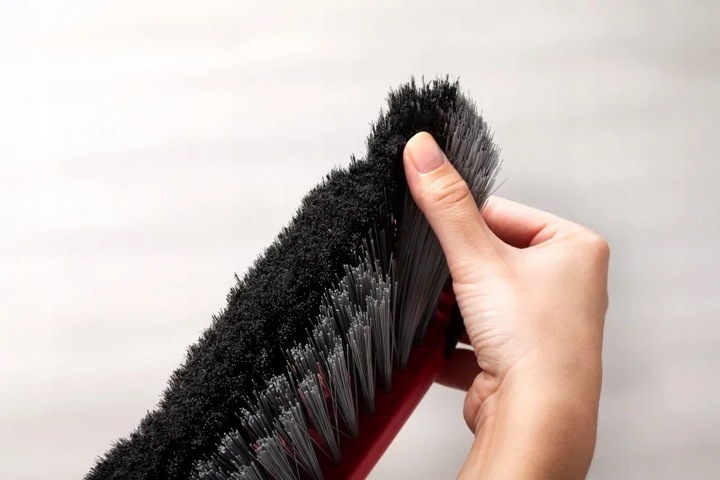 SZCZOTKA DO ZAMIATANIA CLASSICA 2 w 1 UNIWERSALNA miotła bez kija