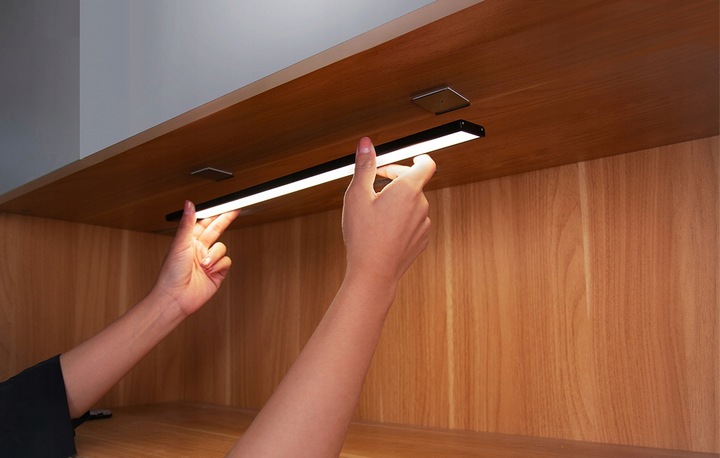 Lampka Do Szafy Z Czujnikiem Listwa Yeelight 40cm Czarna 2700k Magnes
