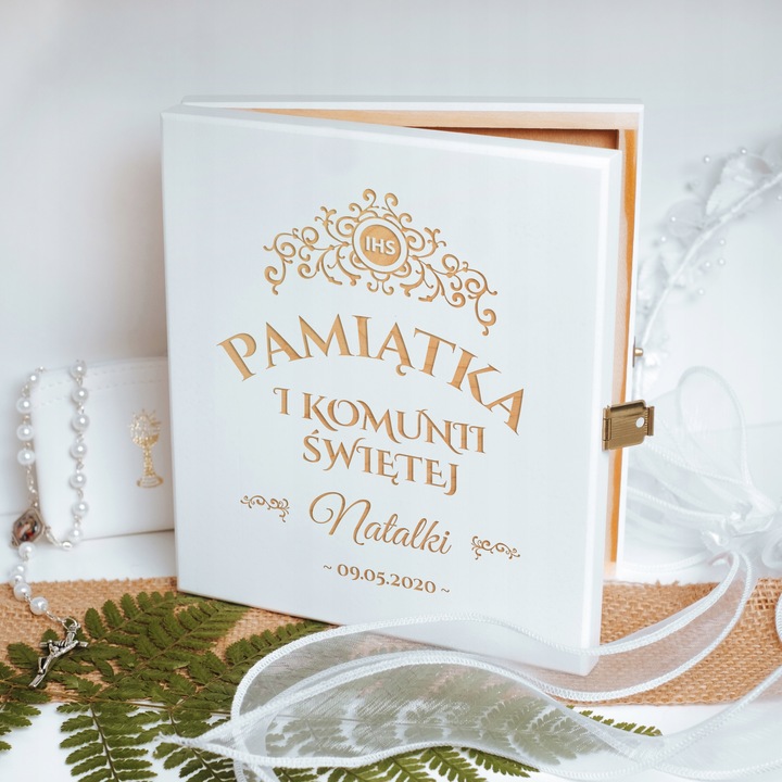 PAMIĄTKA PIERWSZEJ KOMUNII ŚWIĘTEJ PREZENT NA KOMUNIĘ PUDEŁKO UPOMINEK