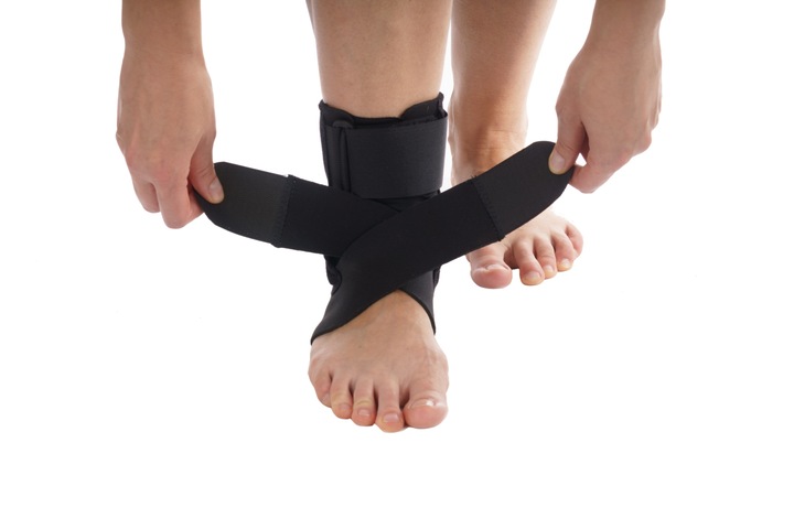 ORTEZA STAWU SKOKOWEGO STABILIZATOR STOPY I KOSTKI OPASKA NA STOPĘ I KOSTKĘ