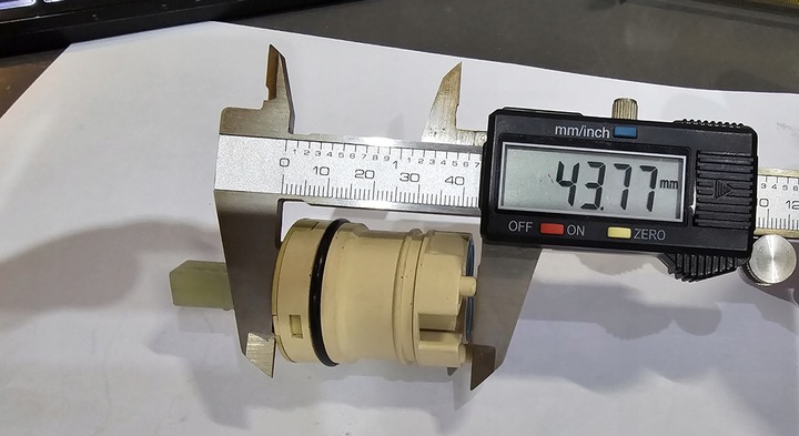 GŁOWICA CERAMICZNA KFA / Regulator W35H-10 wysoki z górną uszczelką