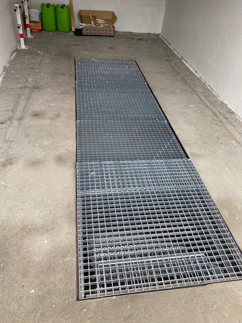 Krata WEMA 800x1000 | ocynkowana | płaskownik 30x2 mm | podest metalowy