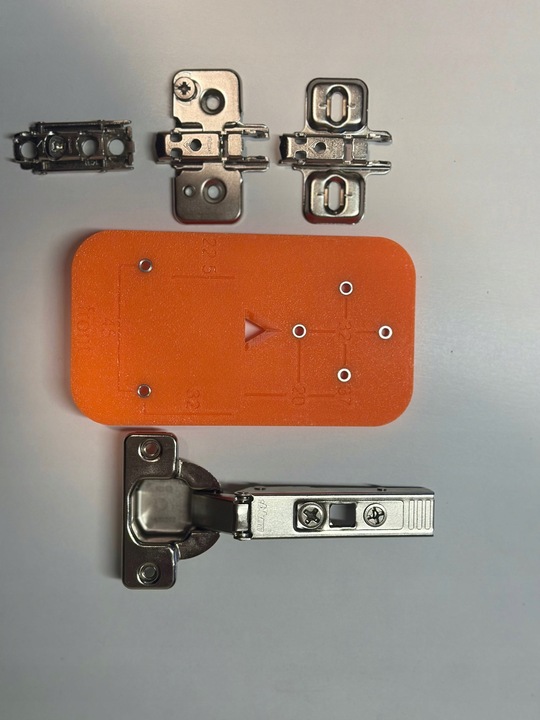 Szablon montażowy do prowadników zawiasów nakładanych meble na wymiar