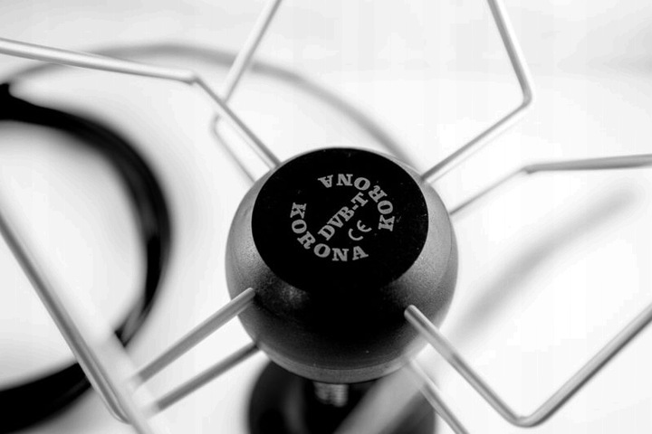 Antena pokojowa KORONA DVB-T 230 V PRODUCENT