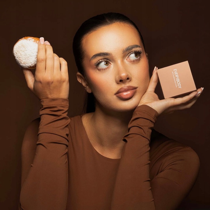 EVERYBODY LONDON x Aleksandra Sosfa puder do twarzy sypki matujący