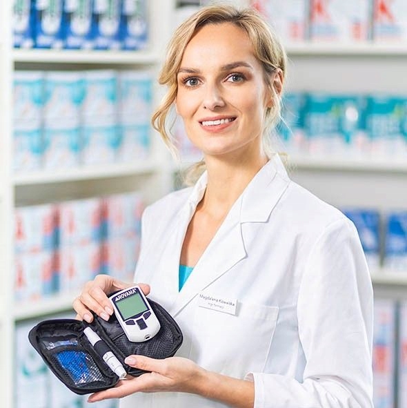 GLUKOMETR 3W1 NOVAMA MULTICHECK PRO+ GLUKOZA CHOLESTEROL KWAS MOCZOWY