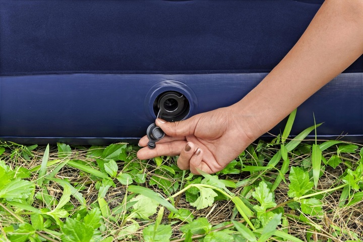 Materac Dmuchany Jednoosobowy Welurowy prawie 2m 185x76 22 cm łóżko