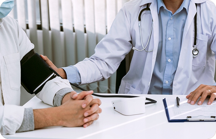 CIŚNIENIOMIERZ NARAMIENNY Automatyczny ZASILANIE USB MÓWI PO POLSKU ARYTMIA