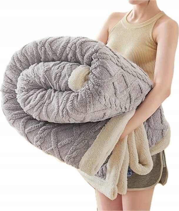 GRUBY KOC NARZUTA NA ŁÓŻKO WARKOCZ BARANEK 150x200 PUSZYSTY CIEPŁY MIĘKKI