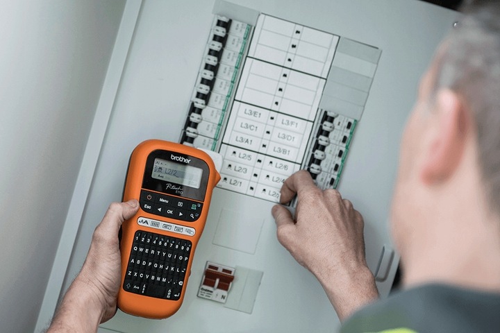 Drukarka Brother P-touch PT-E110VP + taśma