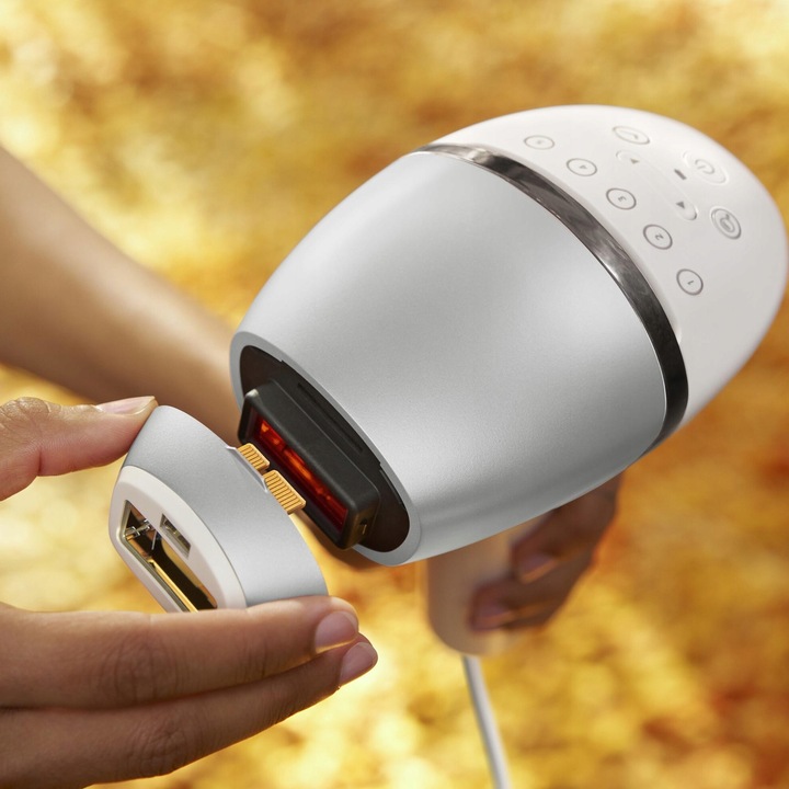 Depilator IPL Philips Lumea seria 8000 nasadka do ciała etui BRI940/00