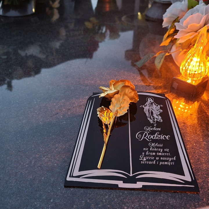 DEKORACJA na grób GRAWEROWANY ZNICZ podstawka na cmentarz RÓŻA DLA
